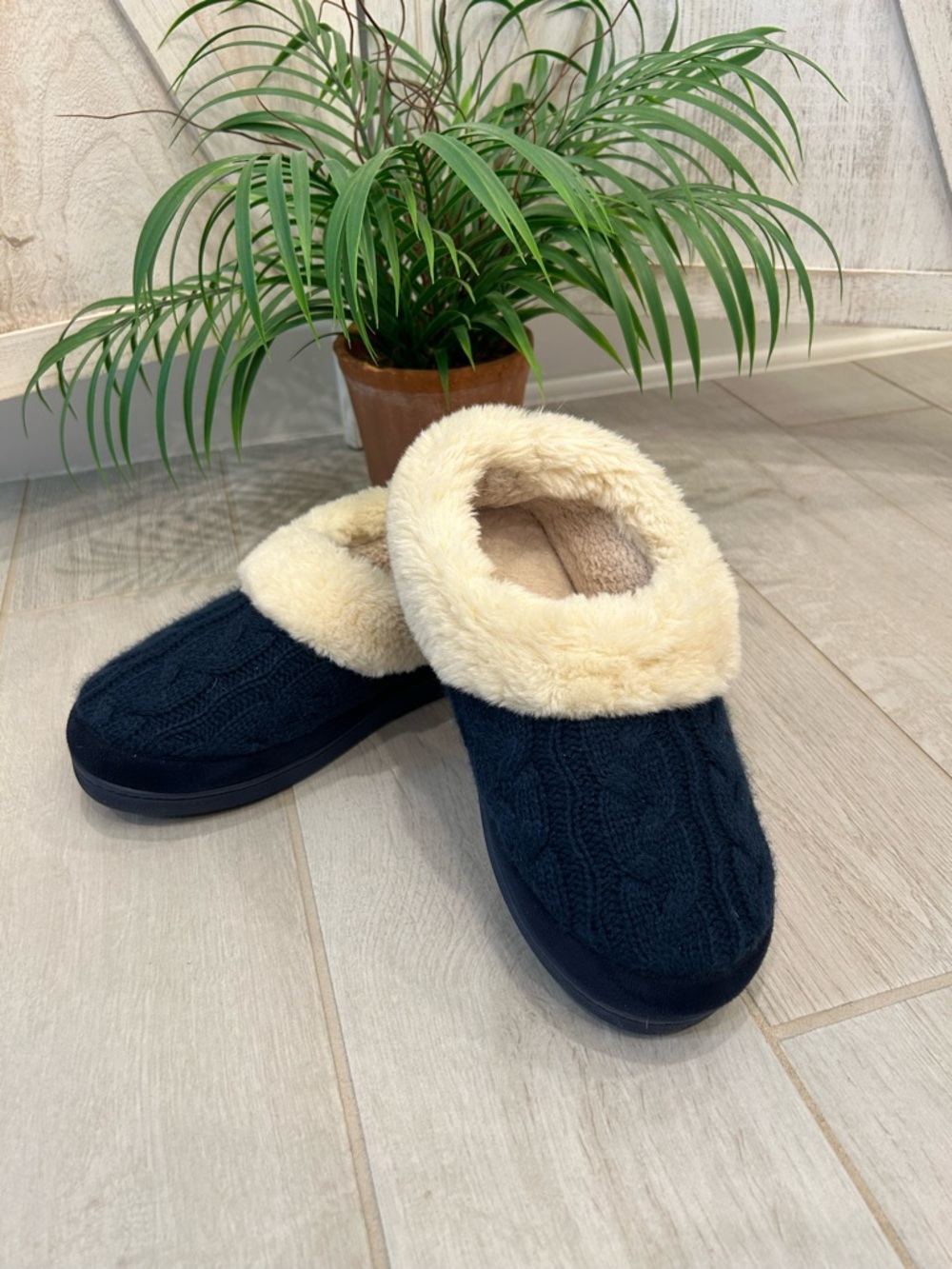 (3 for $10) Cozy Navy Cable Knit Slipper Clog with Cream Faux Fur Lining